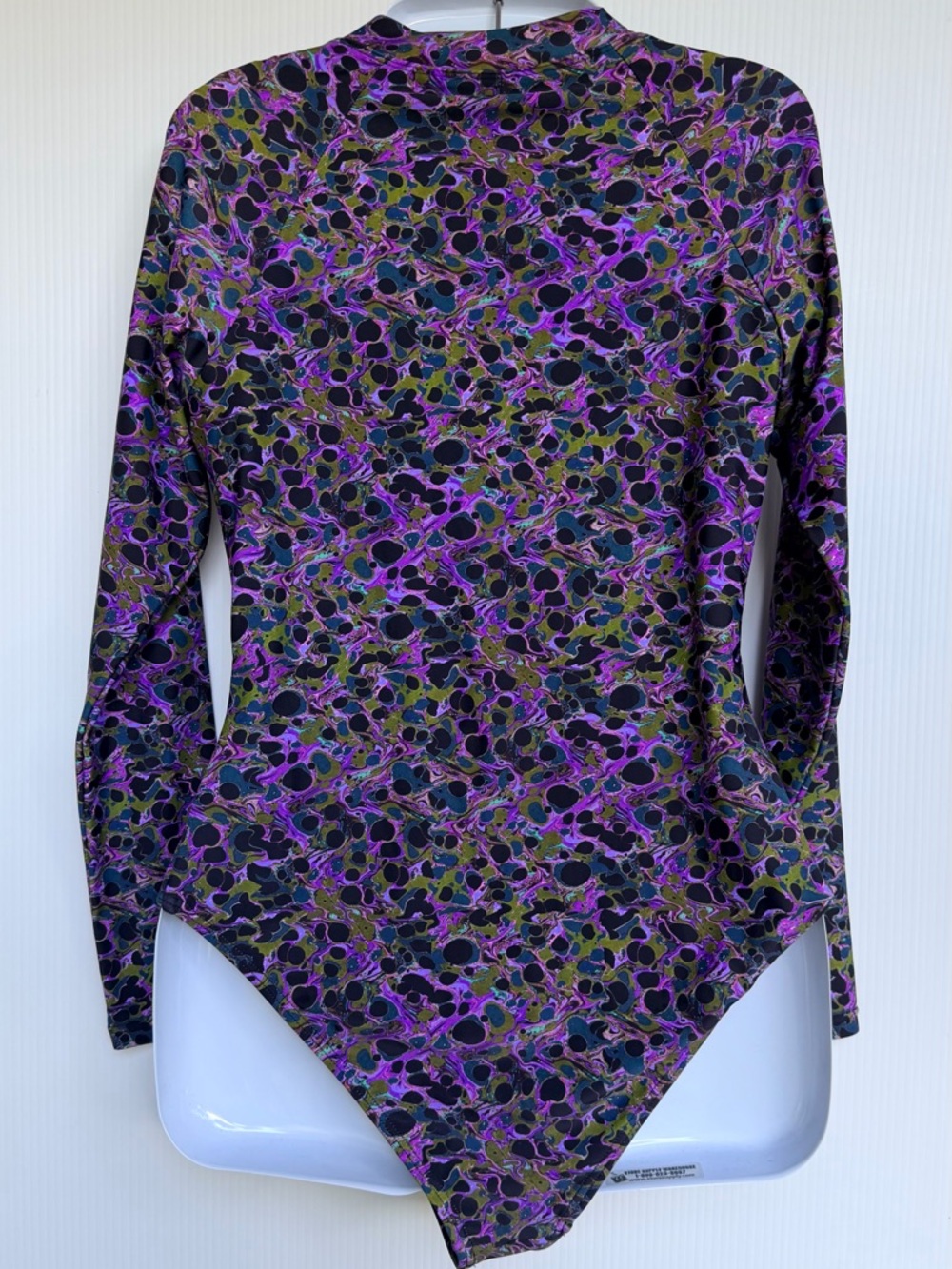 Cynthia Rowley Woman’s Hali Purple Marble Surf Suit Size Medium. - Picture 3 of 5